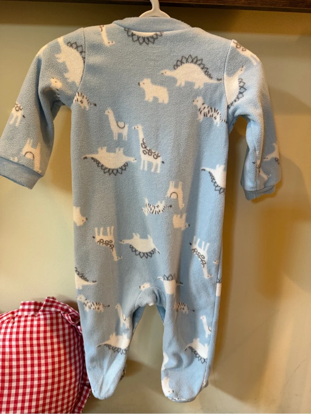 Carter's Baby Boys Footie Pajama Rompers Bundle of 2 Size 6 Months